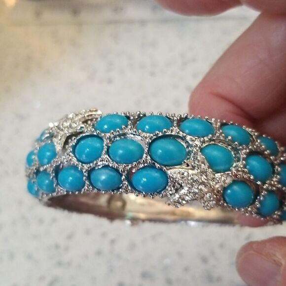 GORGEOUS WANNABE!!!BRAND NEW!!! PURCHASED IN MIAMI!!! - Picture 10 of 10